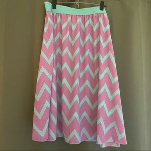 🟣 LULAROE Lola Chevron Skirt Pink and Mint 2XL EUC